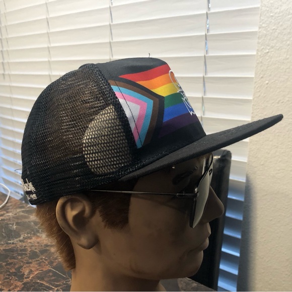 Melonwear Seattle Mariners 'Alaska Airline" Black Rainbow Snap Back Ball Cap - Picture 9 of 12